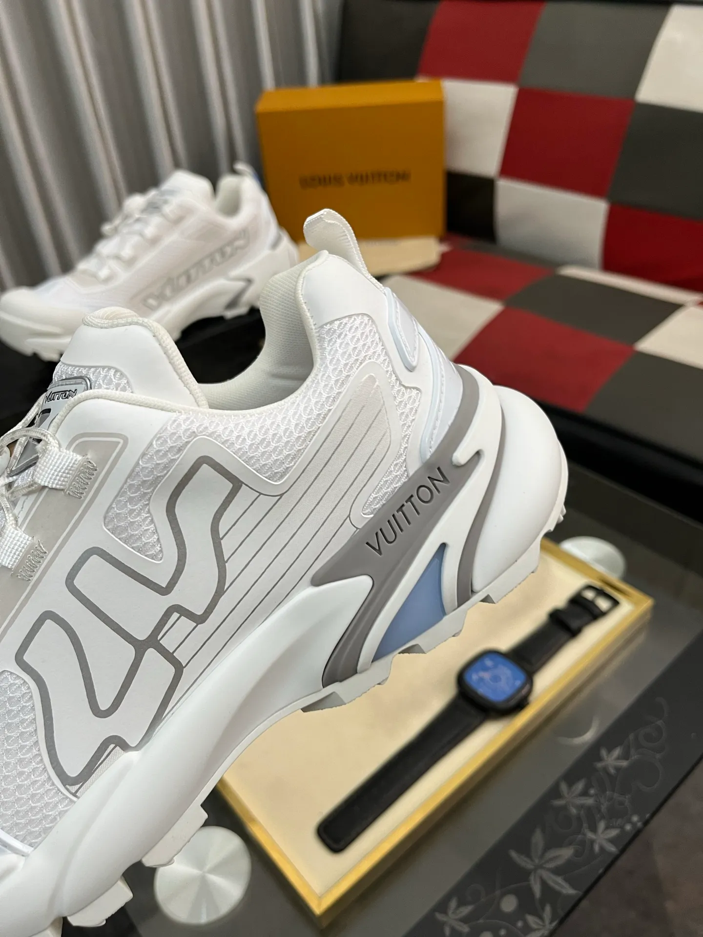 Men's shoes 💰780⌚️⌚️Top version [LOUIS VUITTON] Couple 🧑‍🤝‍🧑 Craftsman style Counter series (original order) New style 🍀LV Louis Vuitton - Top version LV classic high-top trendy shoes! Made of imported original craft calfskin, original breathable lining, and original wear-resistant, lightweight, high-end TPU outsole! High quality products! Code number: 36-457️⃣Colors available